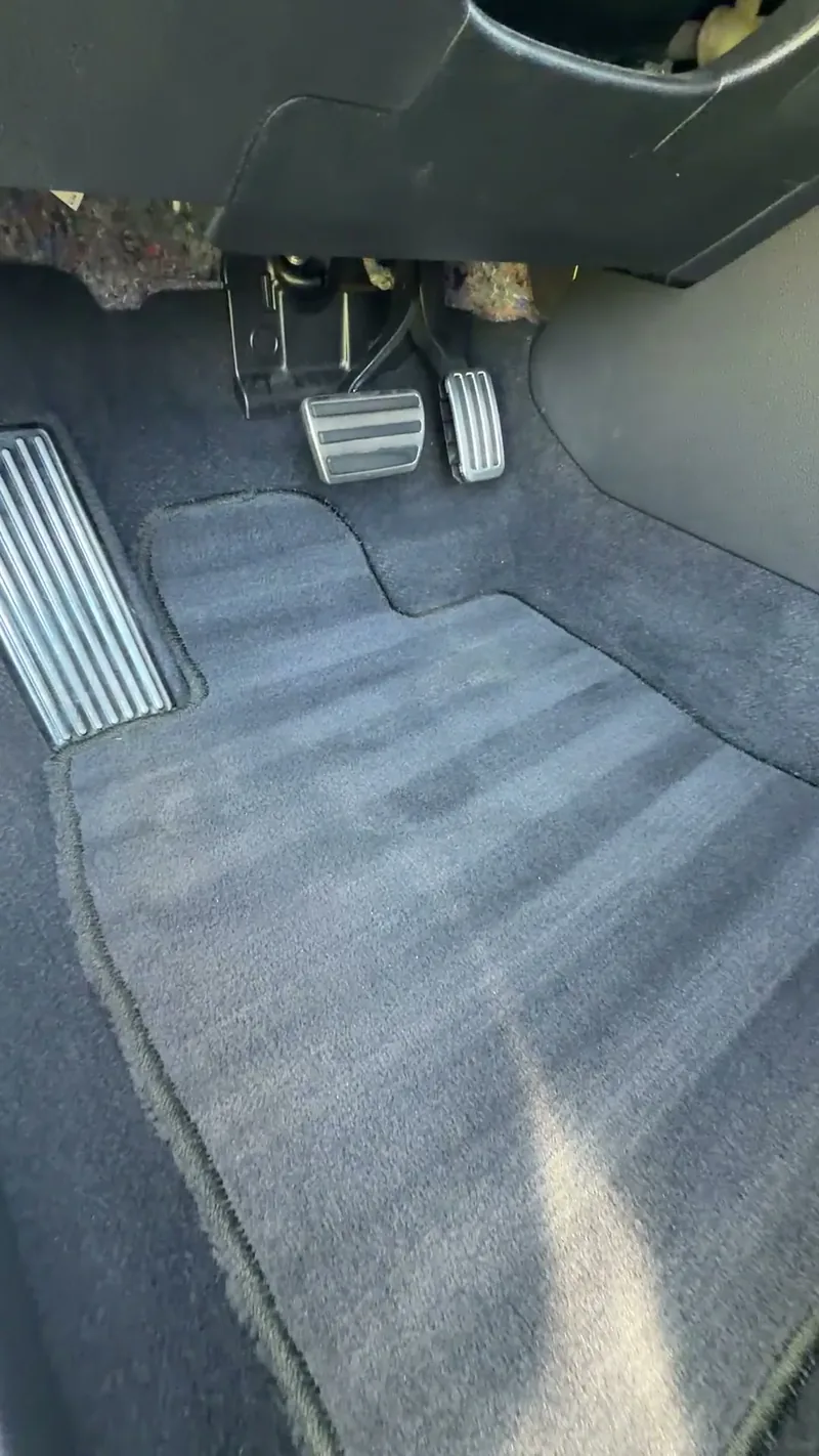 Clean floor mat after detailing